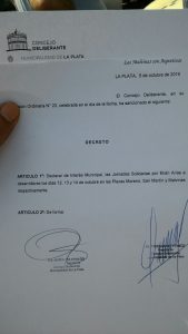 El decreto de declaración de interés municipal de la actividad.