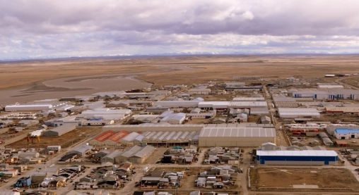 Vuelta a los 90: El macrismo arrasa con la industria local en Tierra del Fuego y despide trabajadores