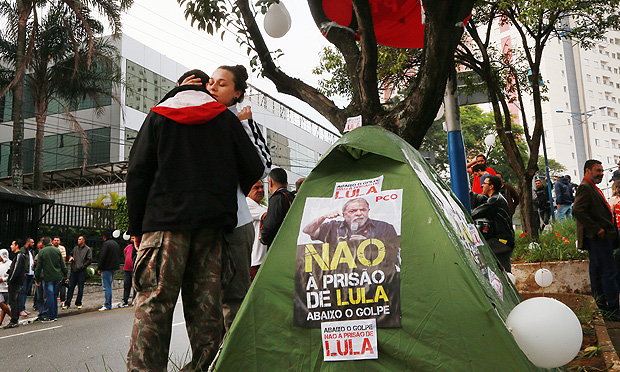 Cientos de brasileños se movilizaron en apoyo a Lula Da Silva