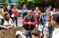 Vecinos de Melchor Romero se movilizan contra el desalojo de un barrio con 277 menores