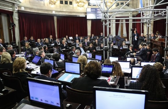 Media sanción para la paridad de género en el Senado