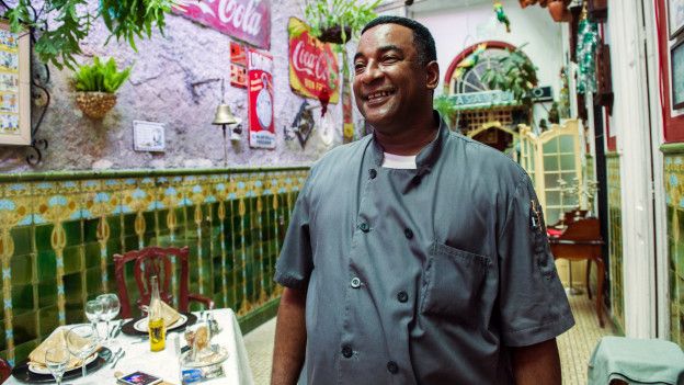 Hoy desde La Habana: ¡Hay langosta y platanito! El sabor cubano de los ’50, una crónica sobre paladares