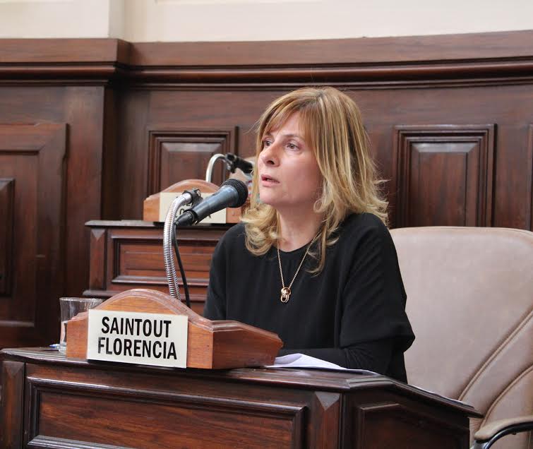 Tras los despidos y la represión, Saintout propone rever convenio municipal con empresa monopólica de colectivos