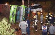 Brasil: Tres muertos y 15 heridos al volcar un micro con estudiantes argentinos