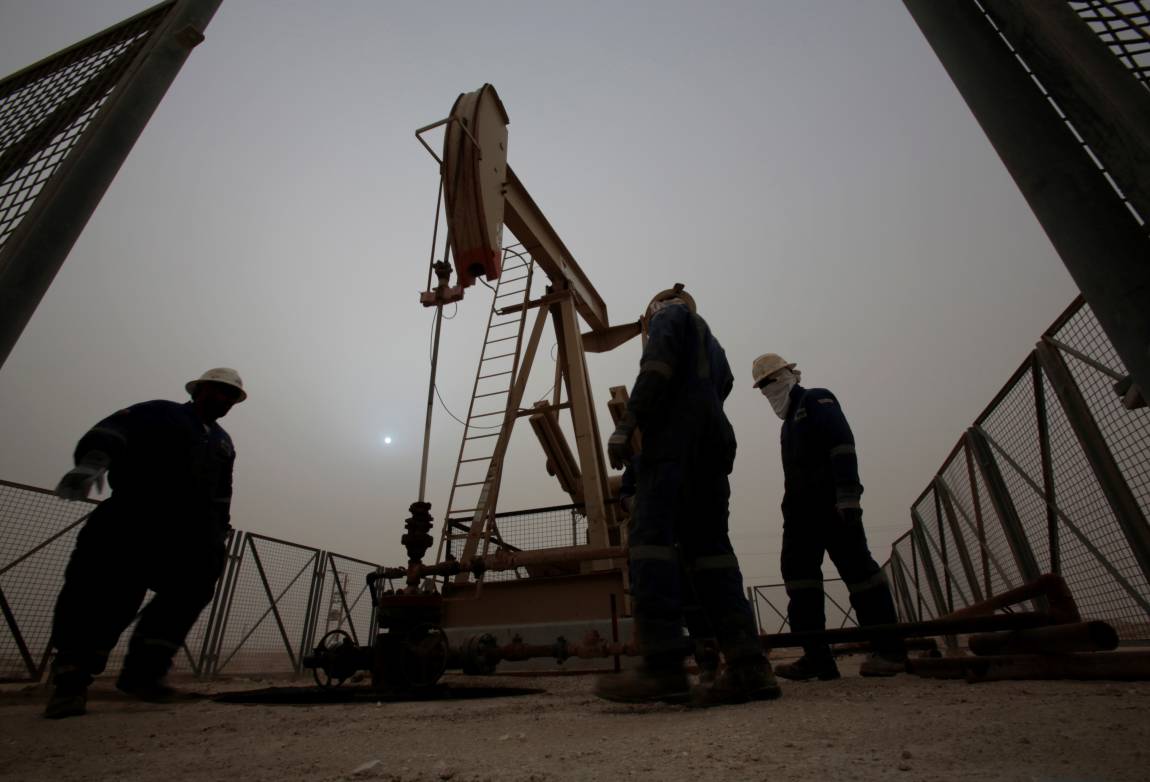 Paro petrolero: “Los despidos en YPF son un golpe durísimo para las familias trabajadoras del sur”