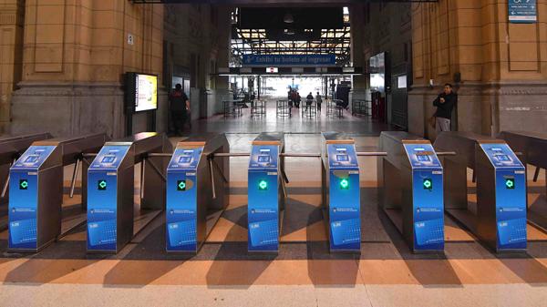 No hay ni bondi, ni tren, ni subte de ayer secándose al sol