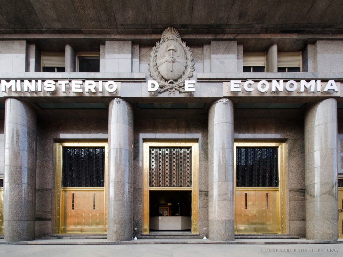 Despiden a dos mujeres del Ministerio de Economía: “A una por ser madre y a la otra por ser delegada gremial”