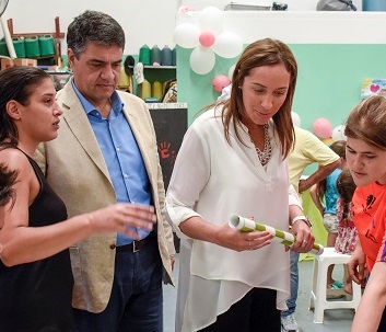 Vidal tampoco está para los que sufren la falta de agua, prefiere ir a jugar al ping-pong a Vicente López