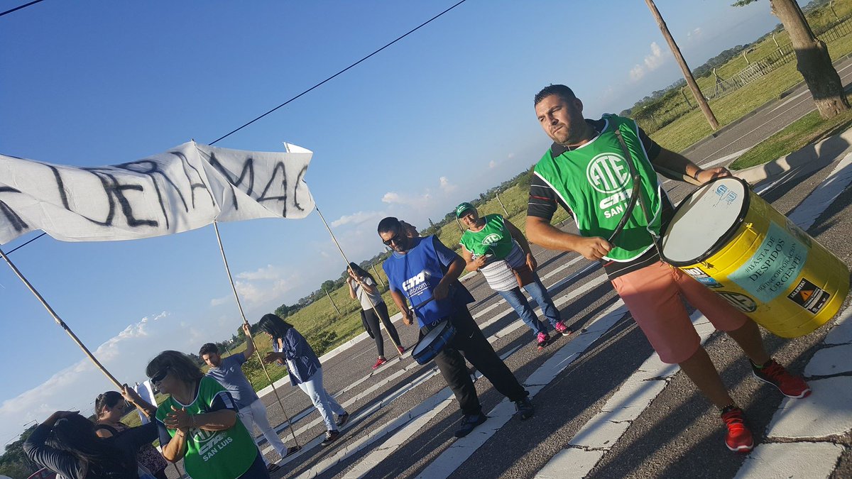 Macri fue a San Luis a mostrarse con jubilados y lo recibieron al grito de “vendepatria hijo de puta”