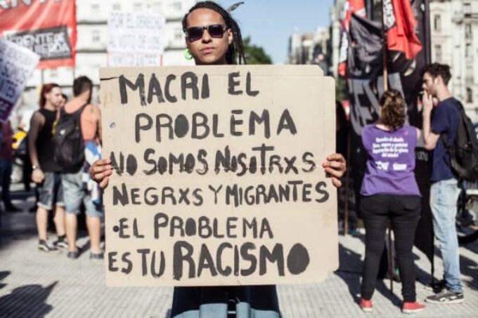 Le bajaron el Choreo Argentino y la ofensiva contra los jubilados, pero Macri lanza sus andanadas neofascistas contra bolivianos, peruanos y paraguayos