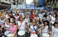 Una verdadera multitud se movilizó en la marcha por la dignidad de los docentes y en defensa de la educación pública