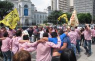 Choferes de la línea Este se manifestaron contra los despidos y frente al abandono del Estado macrista