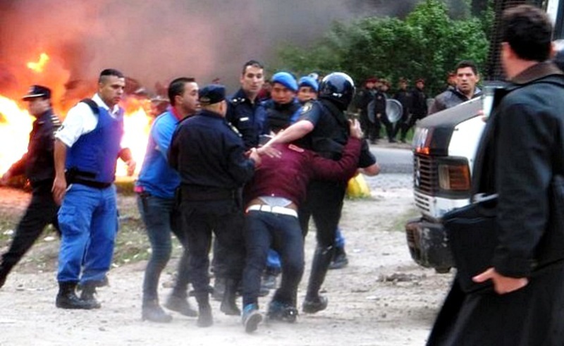 Al fin y al cabo un soldado, ni siquiera “consigliere” de Macri, el intendente de La Plata odia y sueña con romperle los huesos a los laburantes del bondi