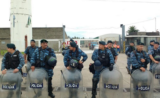 Vidal no genera trabajo, lo destruye: envió 600 policías a Merlo para desalojar una fábrica recuperada y dejar a 120 familias en la calle