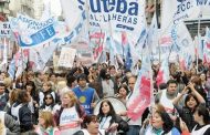 La caída…un abrazo a los docentes, por nuestra Educación Pública