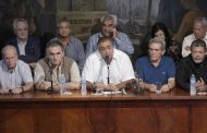 Triunvirato “conservador” de la CGT destaca contundencia de la huelga y le sugiere a Macri que busque mafias “en la especulación financiera”