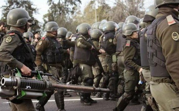 Macri ordenó a Burzaco, jefe inmediato de sus esbirros uniformados que amenace con más represión