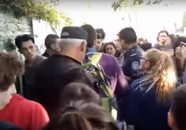 Esta es la cana de Vidal: policías irrumpieron armados en una escuela de Banfield como en la dictadura