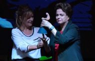 Junto a Florencia Saintout y al recibir el premio Rodolfo Walsh, Dilma Rousseff denunció que Brasil padece “la segunda etapa del golpe”