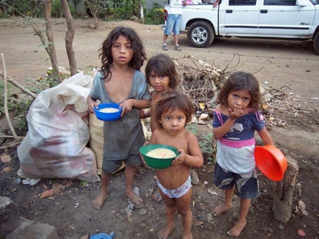 Las estadísticas de la infamia: la mitad de los niños argentinos son pobres y no satisfacen sus necesidades básicas