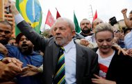 Condenan a Lula a nueve años y medio de prisión para impedir que vuelva a la Presidencia