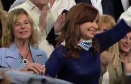 “Podemos ganar en octubre”, exclamó Cristina junto a Florencia en La Plata