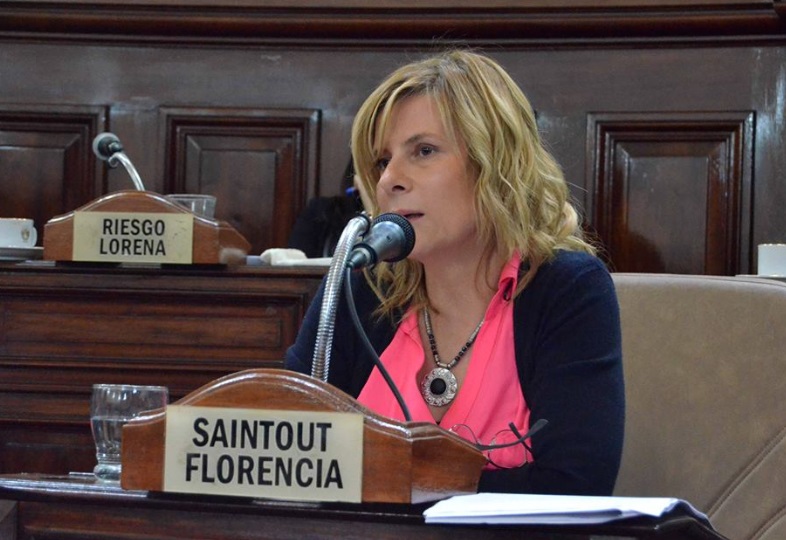 Florencia: “Los delegados municipales están para resolver las demandas de los vecinos, no para amenazarlos y agredirlos”