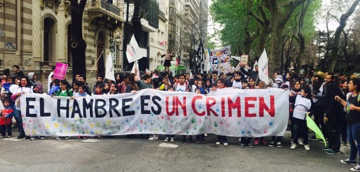 En La Plata se movilizaron para reclamarle a Vidal por las políticas de hambre y de criminalización de la infancia