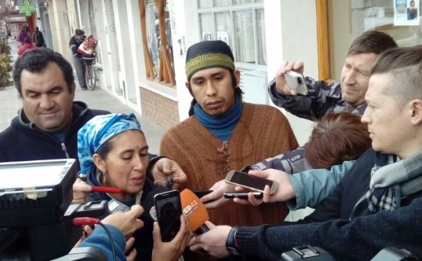 “A Santiago se lo llevan en una camioneta que decía ‘Gendarmería’”, declaró el joven mapuche Matías Santana