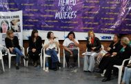 Florencia junto a las madres de Johana Ramallo, Emilia Uscamayta y Miguel Bru: “las mujeres no negociamos las banderas”