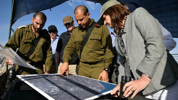 La espectacularidad de los despliegues policiales y judiciales y el “Estado policial” importado desde Israel y EE.UU.