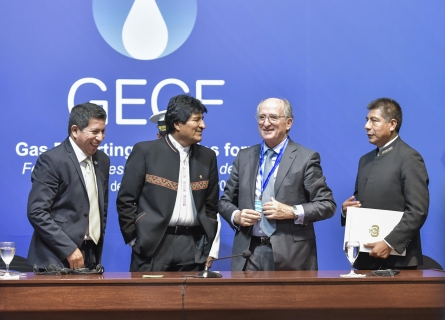 Repsol elogia políticas públicas de Bolivia mientras que el gobierno de Evo ofrece 80 áreas de exploración petrolera