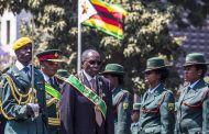 El brillo fulgurante de los diamantes siempre presente en Zimbabwe, también en tiempo de crisis y de debacle para Mugabe