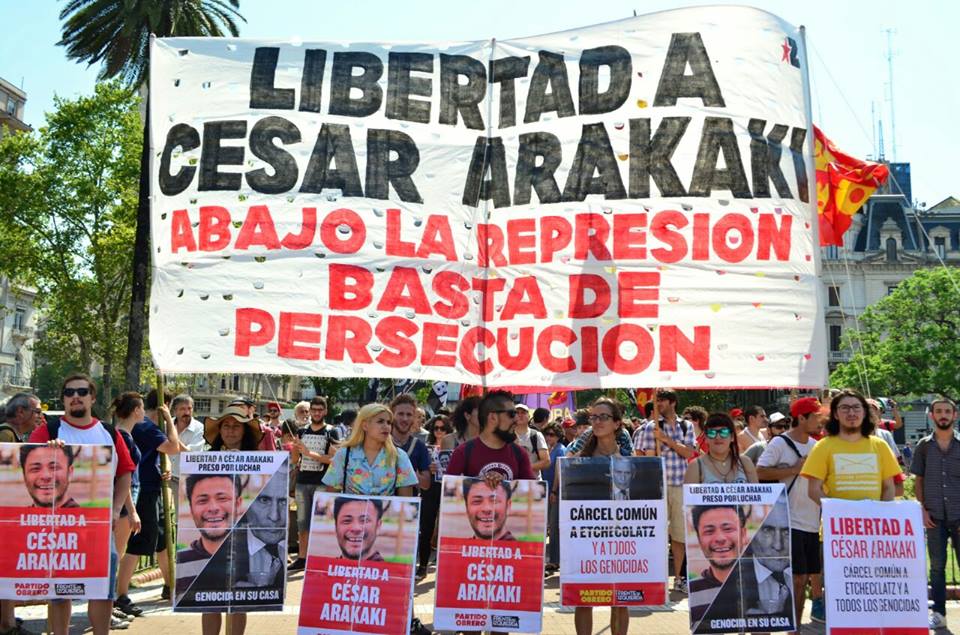 Exigen la inmediata libertad de Ponce y Arakaki, presos por protestar en contra del saqueo a los jubilados