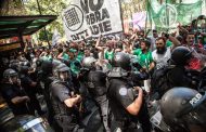 Trabajadores del Inti, el Hospital Posadas y Anses se manifestaron en contra de los despidos impulsados por Macri