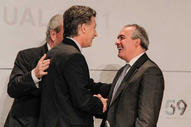 Los  “los bolsos de López” podrían demostar que Macri financió su campaña con dólares sucios