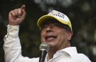 En Colombia: Gustavo Petro con los campesinos, indígenas, mujeres, jóvenes, población LGBTI, y adultos mayores