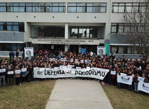 Se llevó a cabo en Periodismo de la UNLP una jornada en defensa de la libertad de expresión y el derecho a la comunicación