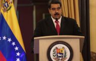 “Venezuela permanece alerta” y Maduro responsabiliza al colombiano Santos por el atentado