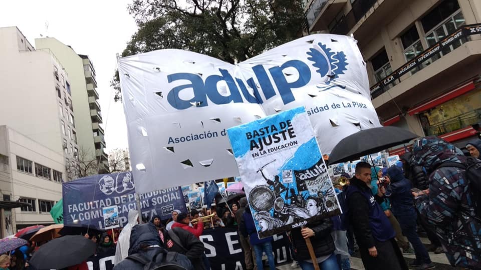 La comunidad universitaria y de la educación pública conforman la fuerza social con mayor capacidad de movilización