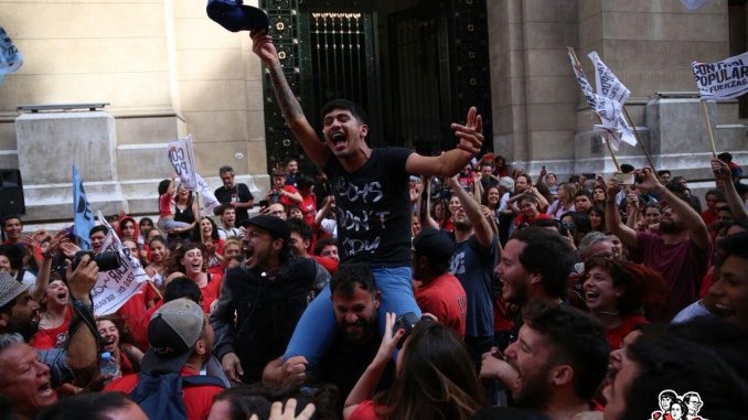 Aplaudan, aplaudan, y no dejen de aplaudir: y ojalá que no sea la única, que todos los represores de Macri sean condenados