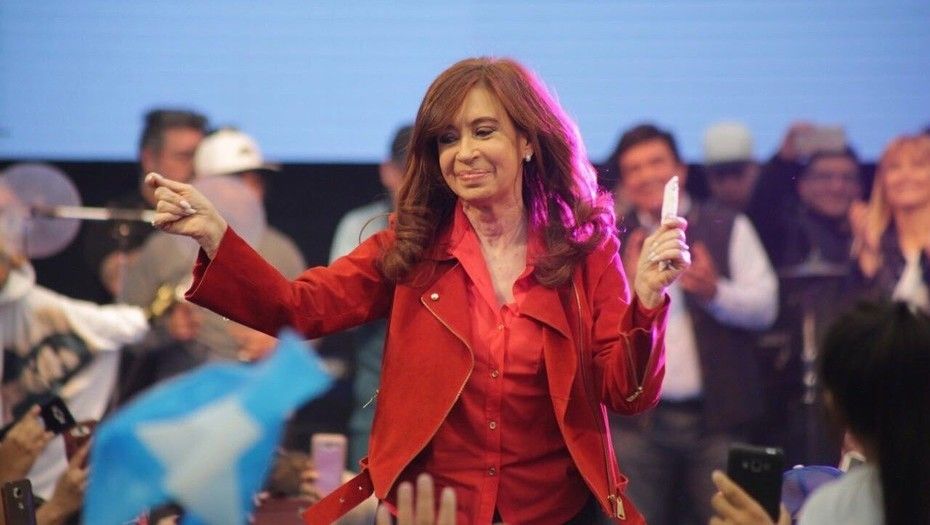 Para la consultora de Ricardo Rouvier & Asociados, Cristina supera a Macri y la gobernadora Vidal cae en las encuestas