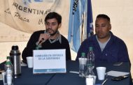 La Comisión de Defensa de la Soberanía de la UNLP sesionó en la carpa del Astillero Río Santiago en Plaza San Martín