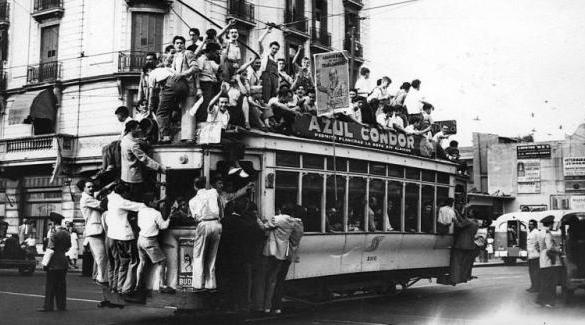 17/10/45: “Con el desparpajo hormigueando en la alpargata, durante décadas de ninguneo, de desprecio, de exclusión”