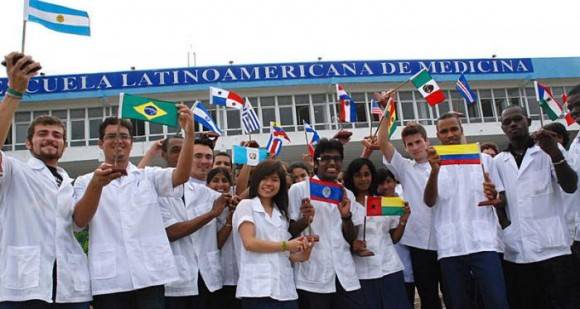 Profesionales argentinos graduados en Cuba anunciaron su próximo Congreso, a realizarse en Tigre