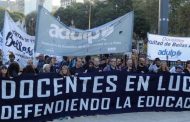 Lo de la comunidad científica y docente contra el ajuste cambiemita en Plaza de Mayo fue un antorchazo