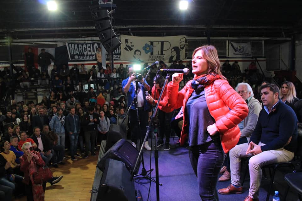 En las barriadas humildes es evidente el apoyo a la candidatura de Saintout como intendenta de La Plata