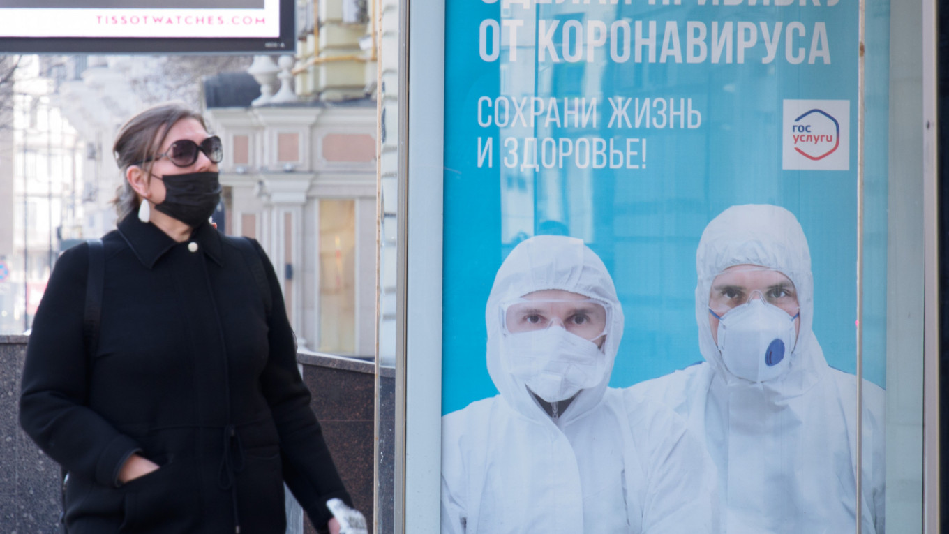 Rusia, COVID y vacunas: la viceprimera ministra Tatiana Golikova pidió restricciones y acelerar la vacunación